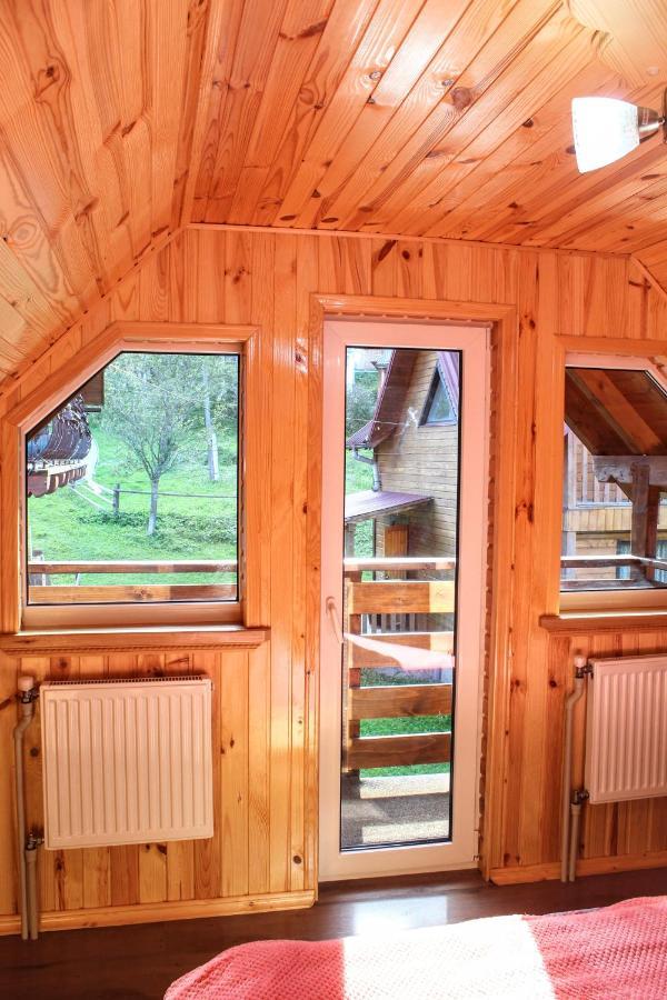 Cottage "Karpatske Shale" ヤレムチャ エクステリア 写真